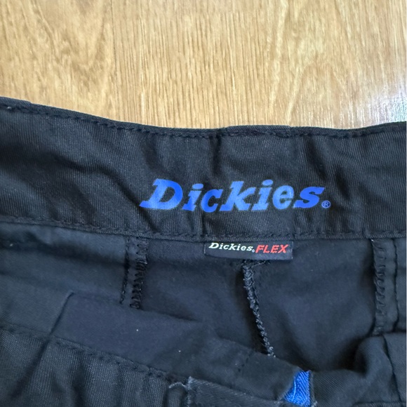 Dickies Men's Black Cargo Pants - Picture 4 of 5
